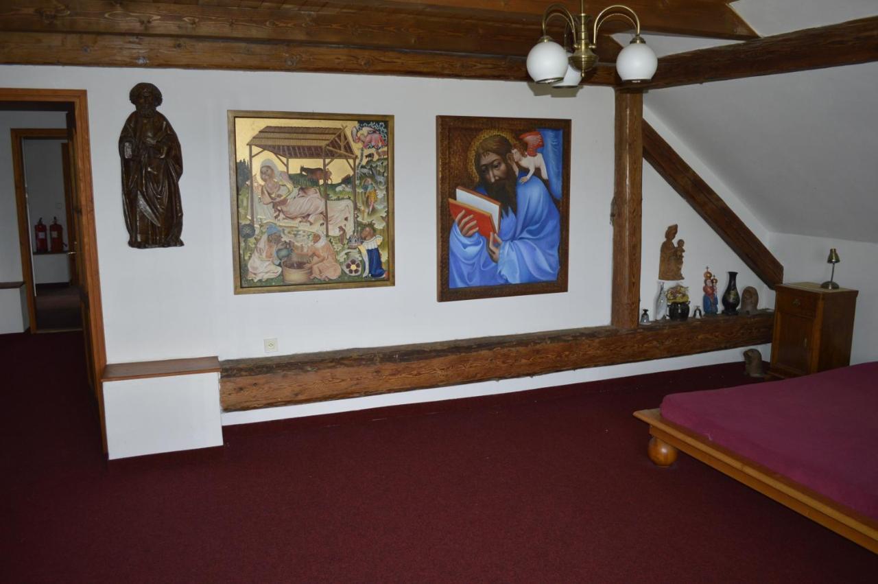 Penzion Medvedi Paseka Nová Bystřice Extérieur photo